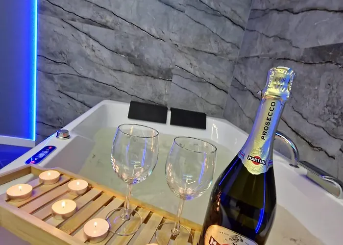 Centrum Jacuzzi Prywatny Parking Klimatyzacja 5